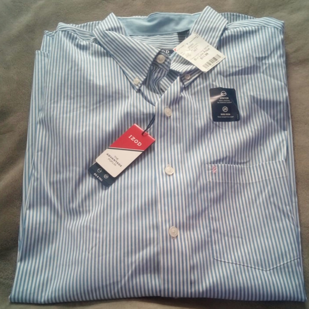 Men's IZOD pinstripe shirt